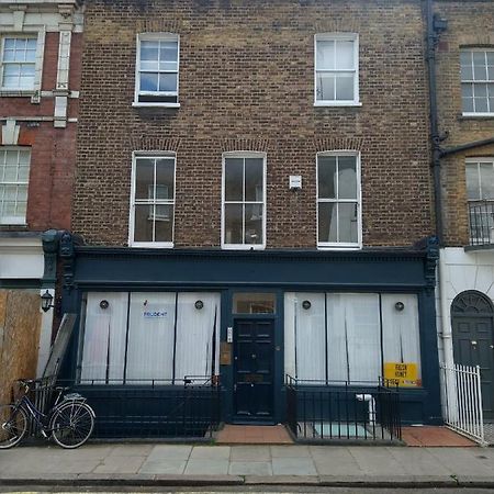 Central London Flat. Georgian Terrace. Bright. Exterior photo