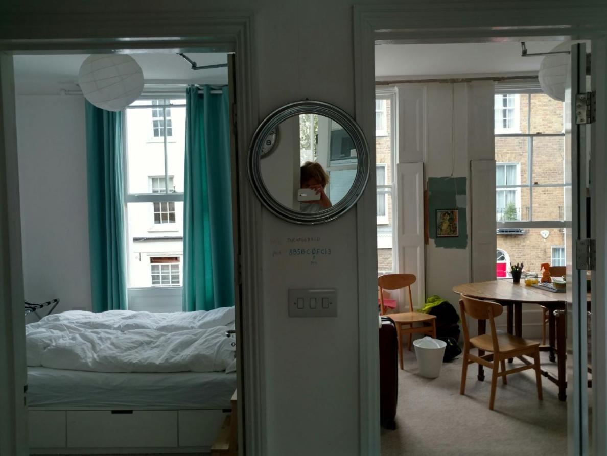 Central London Flat. Georgian Terrace. Bright. Exterior photo