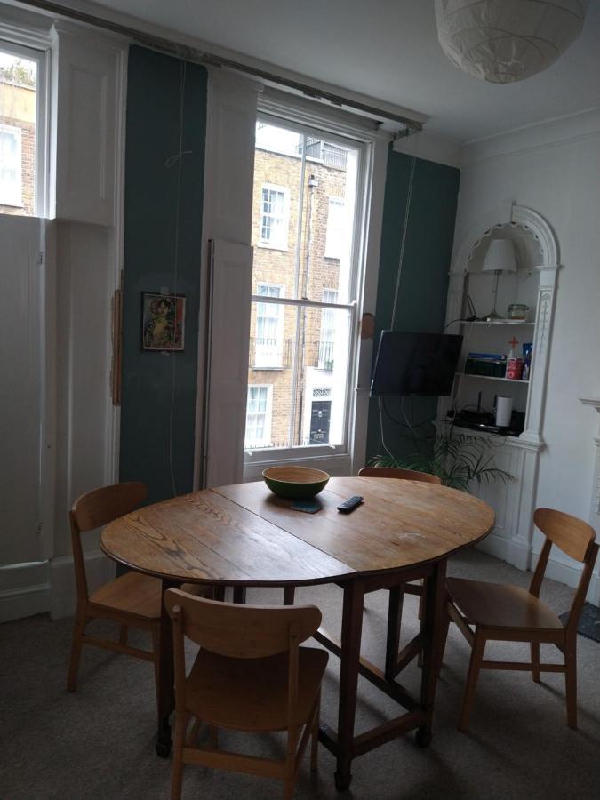 Central London Flat. Georgian Terrace. Bright. Exterior photo